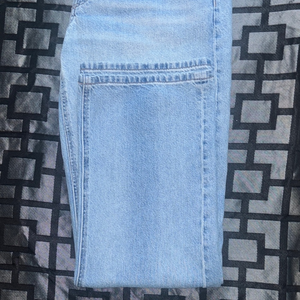 American Eagle straight leg relaxed jeans - Picture 4 of 4